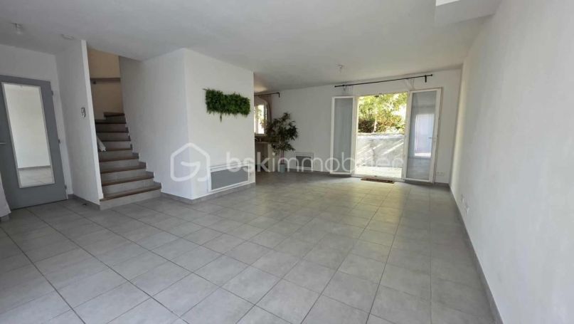 A louer MAISON  4 PIECES 83 M2 BORD DE MER VIDAUBAN