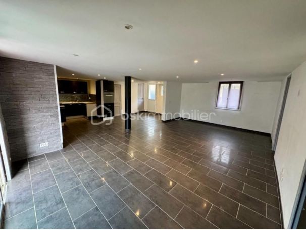 A louer MAISON  4 PIECES 99 M2 BORD DE MER TOULON