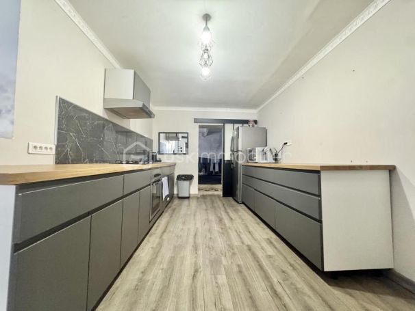 A louer MAISON  DE MAîTRE  CAZOULS LES BEZIERS