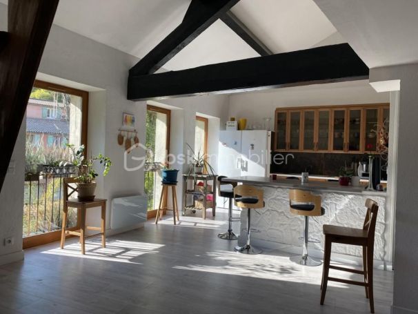 A louer APPARTEMENT T4 101 M2  BELGENTIER