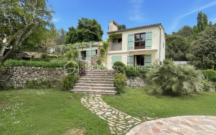 A louer MAISON  DE MAîTRE  MEOUNES LES MONTRIEUX