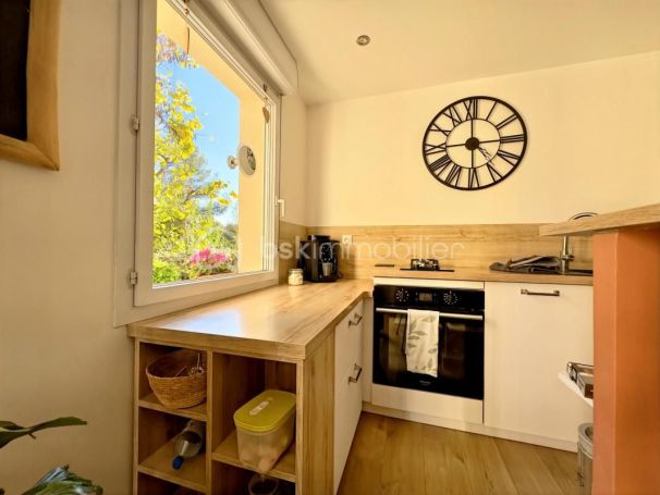 A louer APPARTEMENT NEUF T2 44 M2 TERRASSE  NIMES