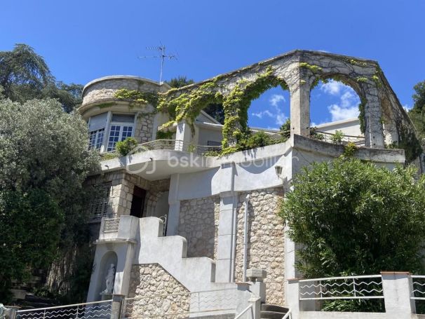 A louer MAISON  DE MAîTRE VUE MER TOULON