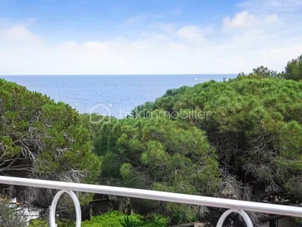 A louer MAISON  DE MAîTRE BORD DE MER SAINTE MAXIME