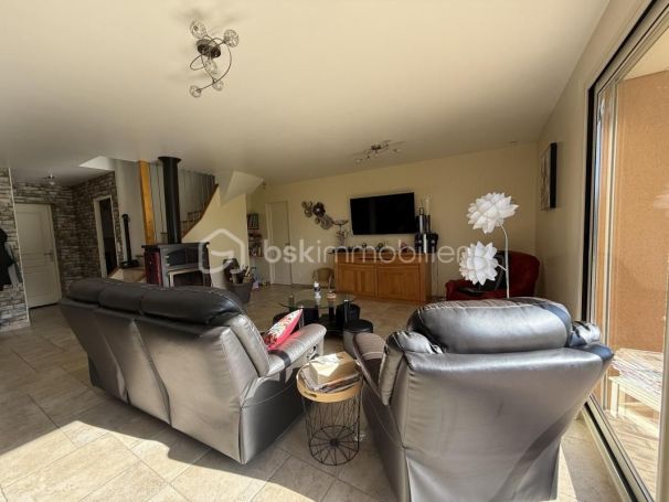 A louer MAISON  CONTEMPORAINE  PONT L EVEQUE