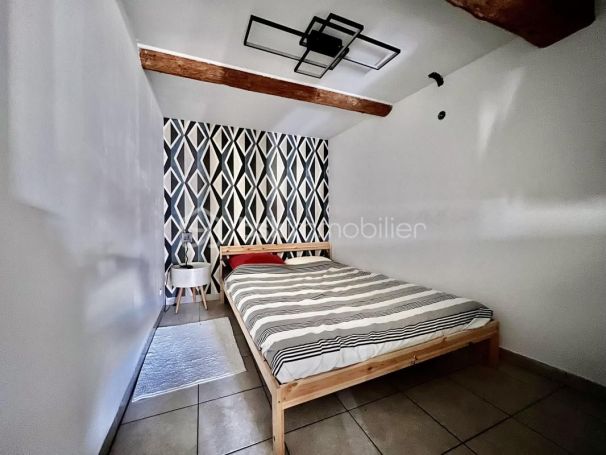 A louer APPARTEMENT T2 42 M2 BORD DE MER LA SEYNE SUR MER