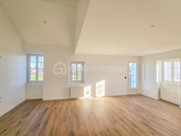 A louer APPARTEMENT T2 45 M2  USTARITZ