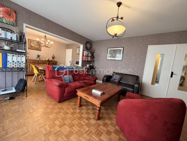 A louer APPARTEMENT T5 93 M2  CAEN