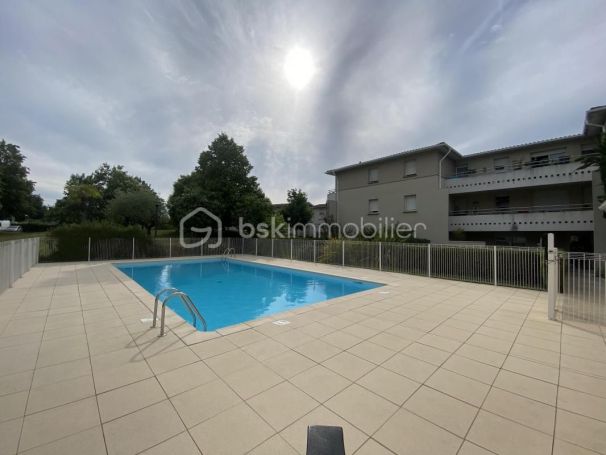 A louer APPARTEMENT T3 56 M2 BORD DE MER BASSENS