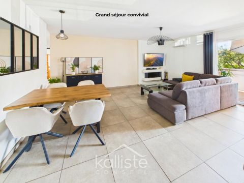 A louer APPARTEMENT T3 66 M2 BORD DE MER AJACCIO