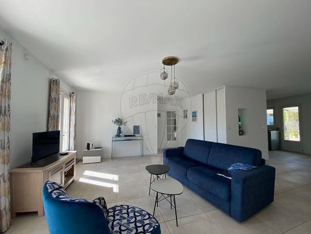 A louer MAISON  5 PIECES 135 M2 BORD DE MER ROYAN