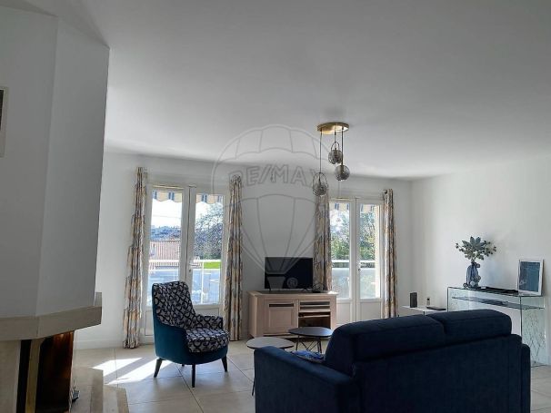 A louer MAISON  5 PIECES 135 M2 BORD DE MER ROYAN