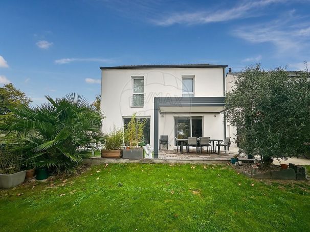 A louer MAISON  CONTEMPORAINE  THOUARE SUR LOIRE