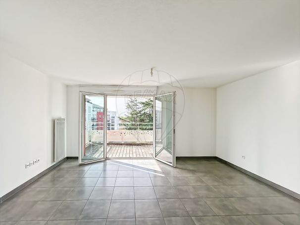 A louer APPARTEMENT T3 64 M2  NANTES