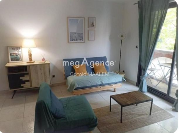 A louer APPARTEMENT T2 39 M2 TERRASSE BORD DE MER SAINT RAPHAEL