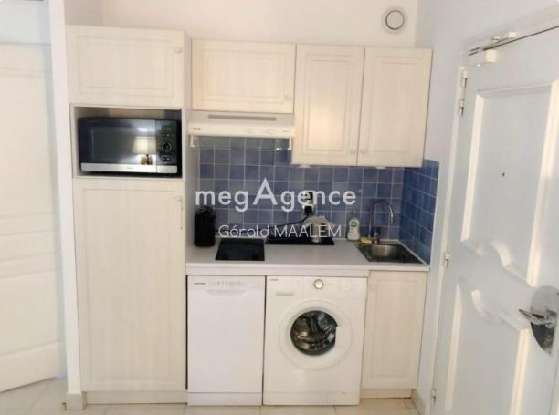 A louer APPARTEMENT T2 39 M2 TERRASSE BORD DE MER SAINT RAPHAEL