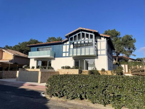 A louer APPARTEMENT NEUF T3 73 M2 TERRASSE PLAGE à PIED CAPBRETON