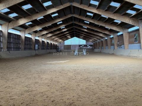 A louer APPARTEMENT T6 110 M2  NANTES