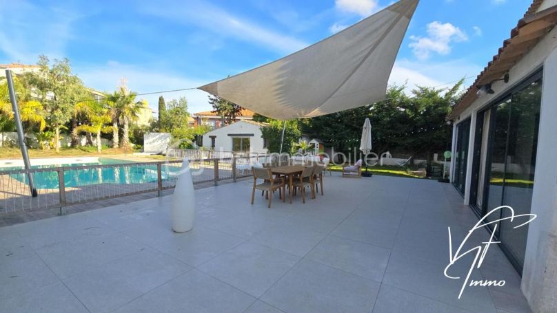 A louer MAISON  CONTEMPORAINE BORD DE MER SIX FOURS LES PLAGES