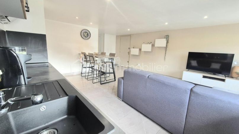 A louer APPARTEMENT T3 64 M2  SOLLIES PONT