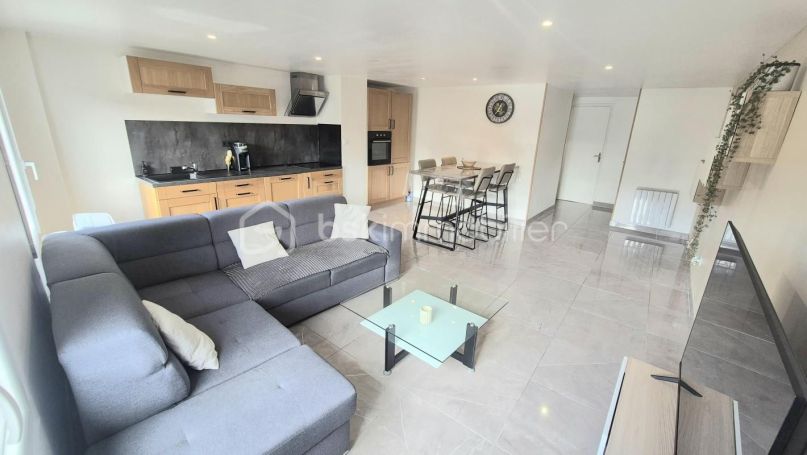 A louer APPARTEMENT T3 64 M2  SOLLIES PONT