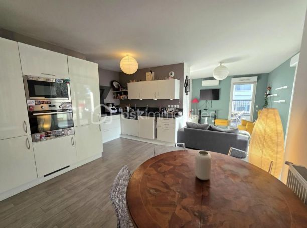 A louer APPARTEMENT T3 63 M2 TERRASSE  BRUGES