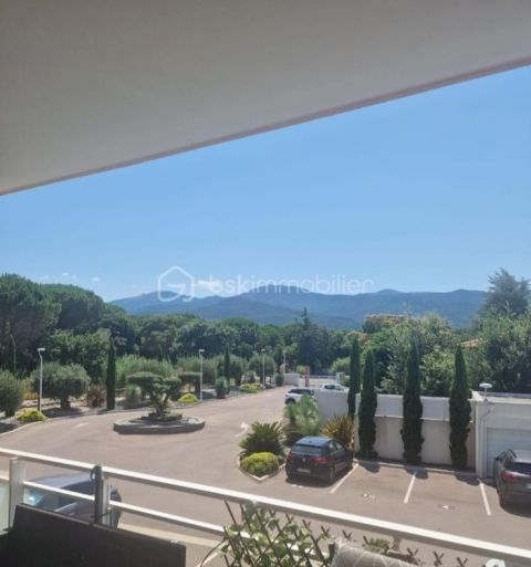 A louer APPARTEMENT DE PRESTIGE T3 73 M2 TERRASSE BORD DE MER ARGELES SUR MER
