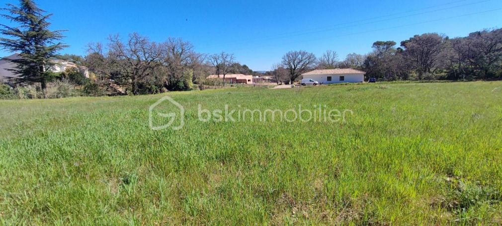 A louer MAISON  2 000 M2  GIGNAC