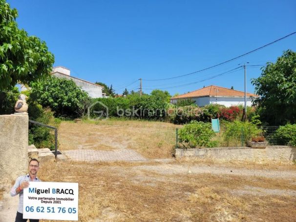 A louer MAISON  4 PIECES 87 M2  LESPIGNAN