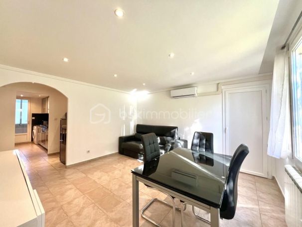 A louer APPARTEMENT T3 56 M2 BORD DE MER CANNES