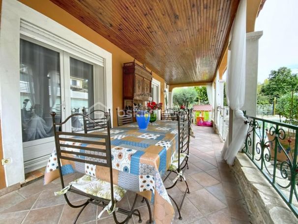 A louer MAISON  5 PIECES 140 M2  PEZENAS