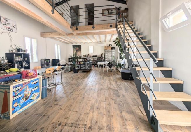 A louer APPARTEMENT T5 138 M2 TERRASSE  CLERMONT L HERAULT