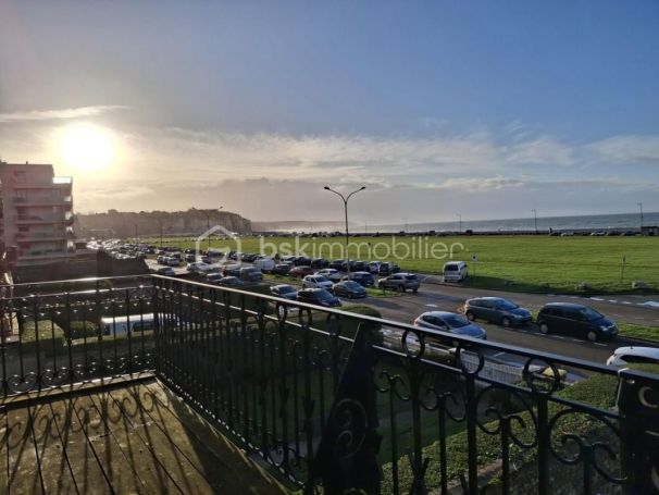 A louer APPARTEMENT DUPLEX T5 95 M2 TERRASSE PIEDS DANS L'EAU DIEPPE