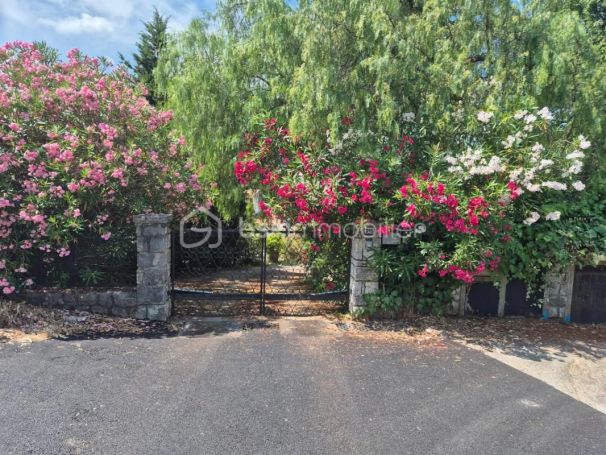 A louer MAISON  4 PIECES 140 M2  VENCE