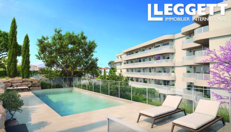 A louer APPARTEMENT DE PRESTIGE NEUF T2 42 M2 BORD DE MER SAINT LAURENT DU VAR