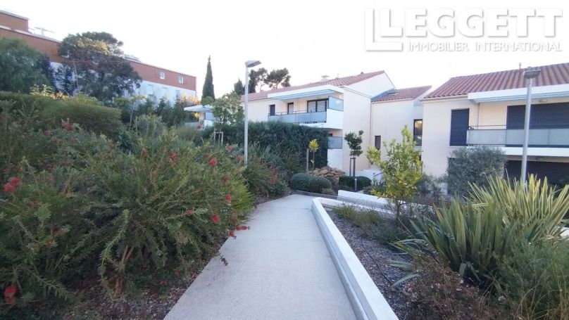 A louer APPARTEMENT T2 44 M2 TERRASSE BORD DE MER TOULON