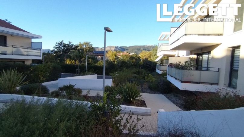 A louer APPARTEMENT T2 44 M2 TERRASSE BORD DE MER TOULON