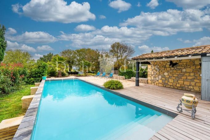 A louer MAISON DE MAîTRE UZES