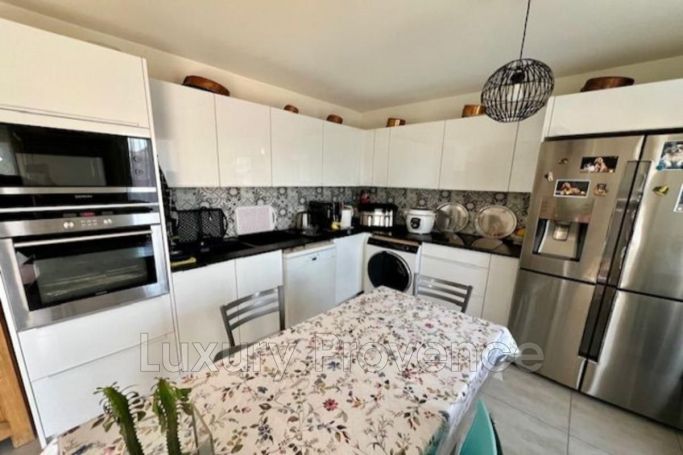 A louer APPARTEMENT DE PRESTIGE NEUF T3 66 M2 TERRASSE  MEYREUIL