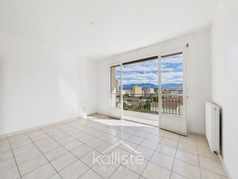 A louer APPARTEMENT T3 65 M2 BORD DE MER AJACCIO