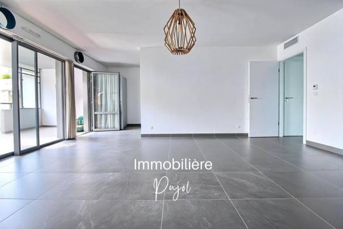 A vendre APPARTEMENT T4 terrasses + garage double Marseille