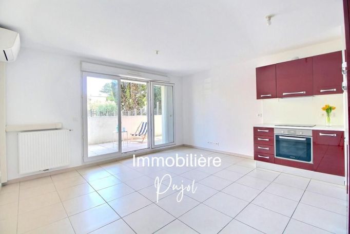 A vendre APPARTEMENT T2 terrasse et garage Marseille