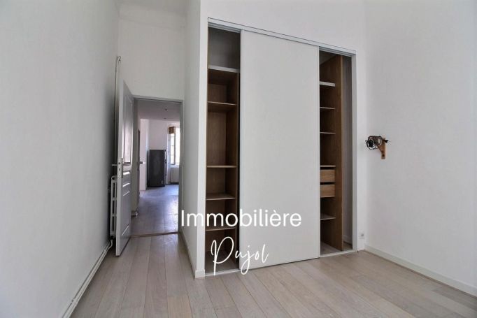 A vendre APPARTEMENT T4 PrEfecture 13006 Marseille