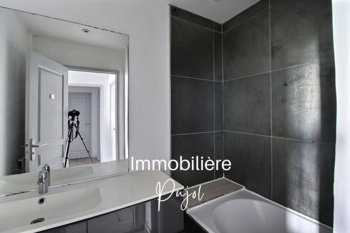 A vendre APPARTEMENT T4 PrEfecture 13006 Marseille