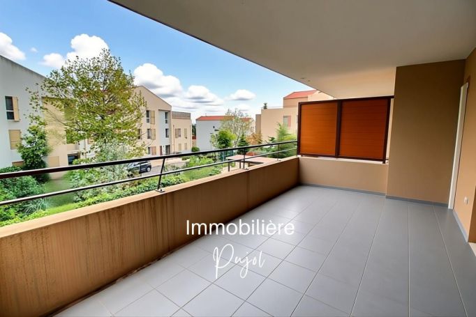 A vendre APPARTEMENT T3  de 65m2 avec terrasse et garage 13014 Marseille