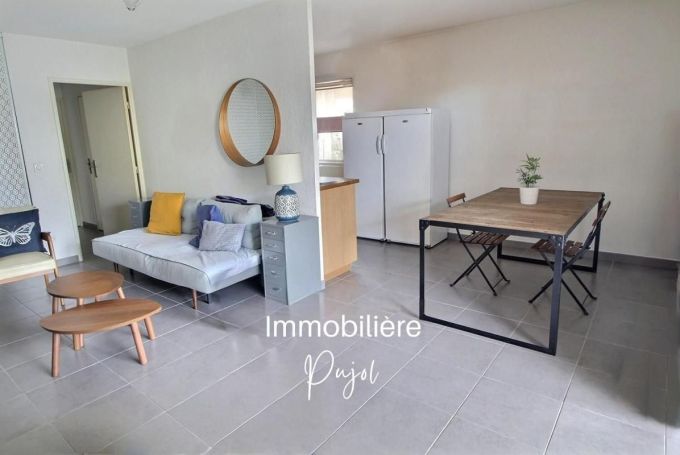 A vendre APPARTEMENT T3  de 65m2 avec terrasse et garage 13014 Marseille