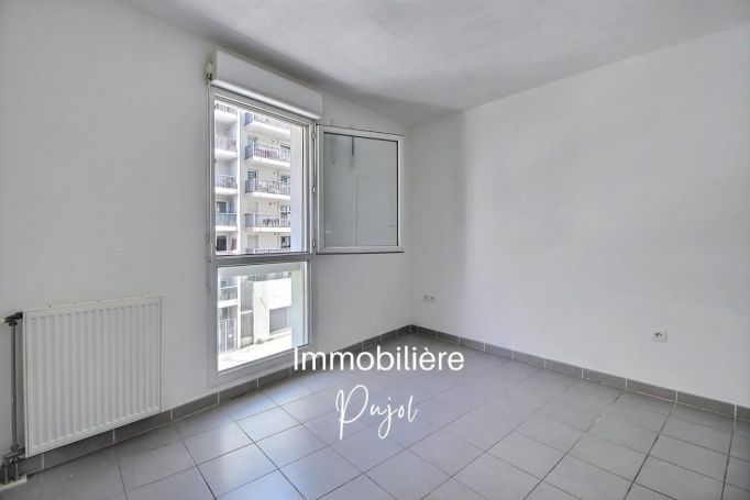 A vendre EXCLUSIVITE - Studio de 20m2 situÃ© au 93 bd de Paris au 1er 13002 Marseille