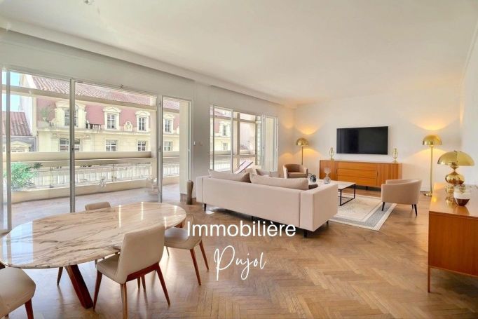 A vendre EXCLUSIVITE T5 Terrasses et place de parking privÃ©e - 52 Bd 13008 Marseille