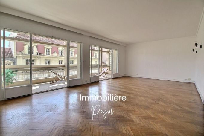 A vendre EXCLUSIVITE T5 Terrasses et place de parking privÃ©e - 52 Bd 13008 Marseille