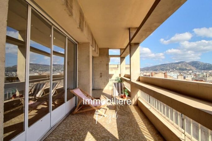 A vendre EXCLUSIVITE T5 Terrasses et place de parking privÃ©e - 52 Bd 13008 Marseille